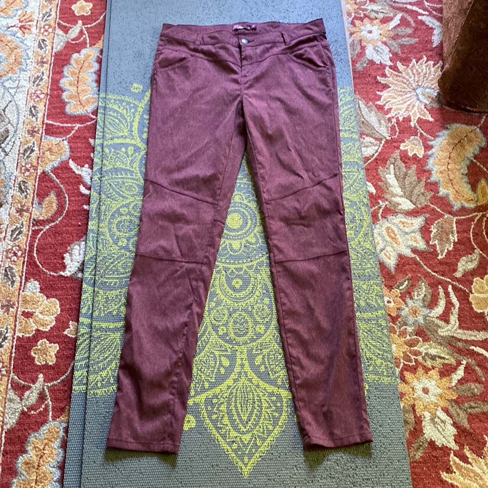 PrAna stretch skinny jeans active pants wine berry purple mid rise gorgeous 10